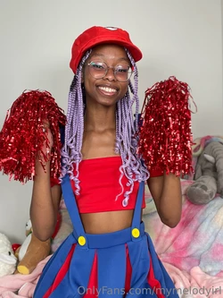 Alycia Elvie - Mario