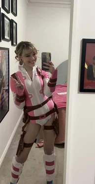 [Ashlee Tayla] Gwenpool + Spider Gwen