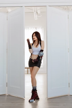 Holly Wolf - Tifa