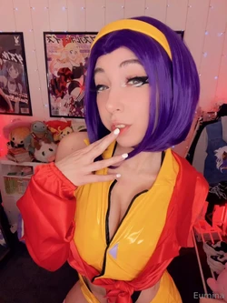 Eumina - Faye Valentine