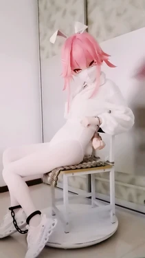 Yae Sakura bondage