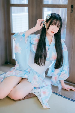 Shimo - Lily Yukata