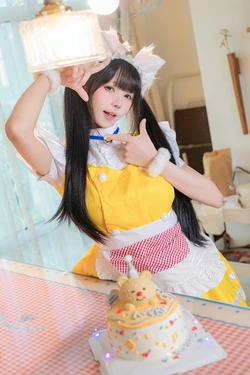 Coser@黏黏团子兔 - 12月作品 诞生日限定『 兔子味蛋糕 』