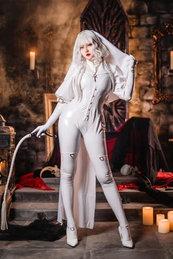 Natsuko夏夏子 – White Sister