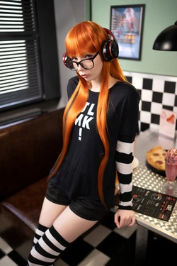 Victoria Lirell - Sakura Futaba