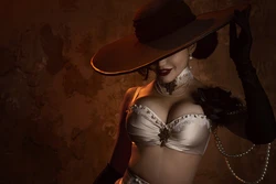 Kalinka Fox - Lady Dimitrescu (April 2025 set)