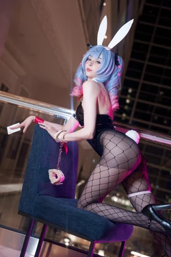 Duckie - Bunny Miku