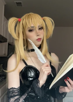 Duckie Cosplay - Misa Set