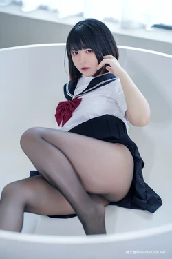 半半子-彼女の制服 Vol.03
