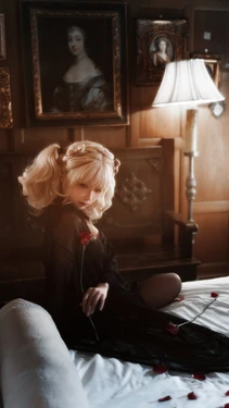 蠢沫沫 - 黑红纱裙