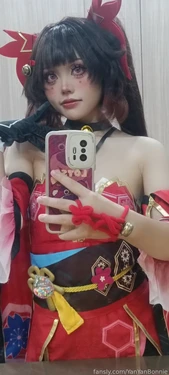 YanYan Bonnie - Sparkle