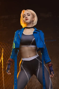 Hologana - Cammy