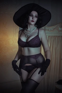 Pugoffka - Lady Dimitrescu