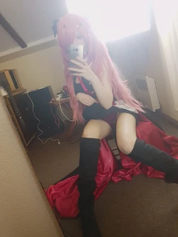 Megumi Koneko - Krul Tepes