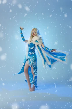 Romanowwa / tttsss_ccchhh | Crystal Maiden