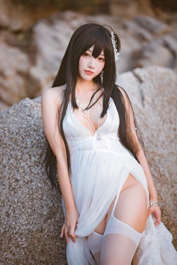 宫本桜 - 大凤 (碧蓝航线)