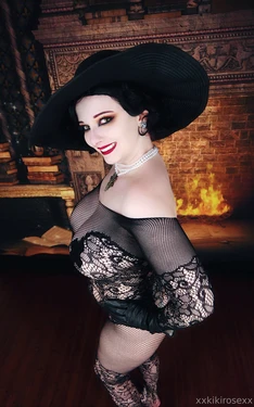 Kiki Rose - Lady Dimitrescu Stocking