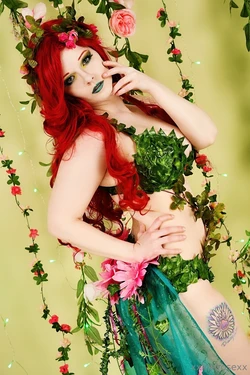 Kiki Rose - Poison Ivy