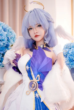 Potato Godzilla - Robin (Honkai: Star Rail)