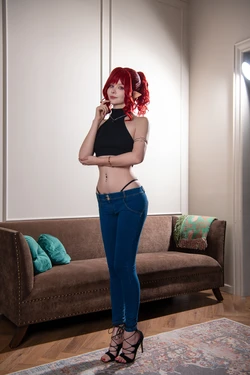 Tsuki Desu - Rae (A House in the Rift)