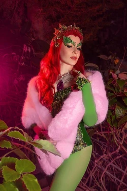 Poison Ivy | Julia O'Fox