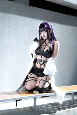 Mercurius-i (露) - 米哈拉 公式 (NIKKE)