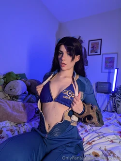 Peachy Bell - Vault dweller