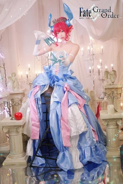 시루(Siru) (@siru_0207) - Elizabeth Báthory (Cinderella)