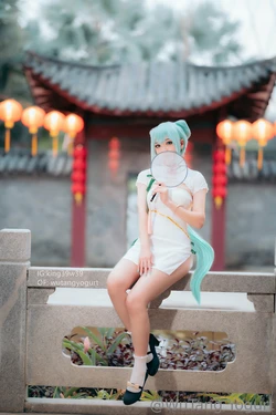 Yogurt Wutang - Miku Qipao