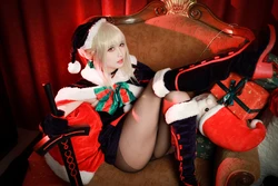 Yamazaki Reina - Saber Alter padoru