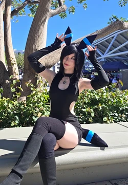 Celebi cosplay - Umbreon