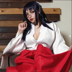 Eevelinaava Cosplay Collection