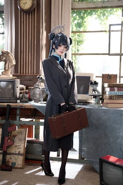 九柒喵 - 蔚蓝档案 龙华妃咲 原皮