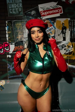 Violet Myers - Cammy