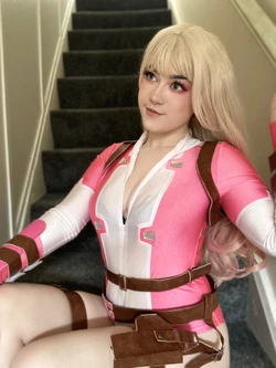 Eevee - Gwenpool