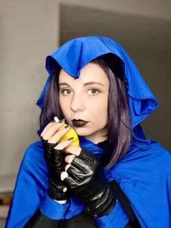 Maniac Megan - Raven