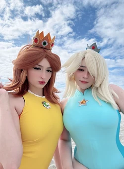 Cplaya - Daisy & Rosalina