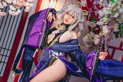 Messie Huang - Yae Alter