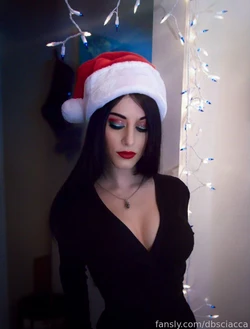 Dani Sciacca - Xmas Morticia