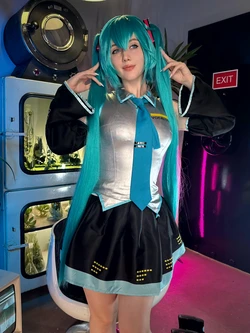 Jyu San - Miku