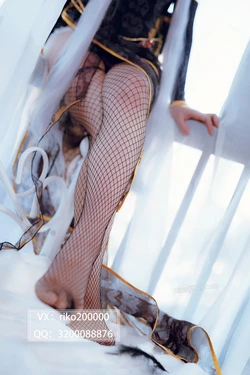 傲娇黑兔 金丝雀旗袍