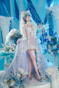 Natsuko夏夏子 - 碧蓝航线 柴郡婚纱 [70P 624M]