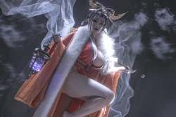 Titi钛合金 - 夜夫人黄嫣 Night Lady Huangyan from Wuchang - Fallen Feathers