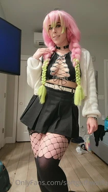 Soft Goth Waifu - Mitsuri