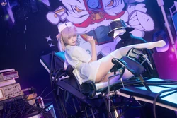 柒柒要乖哦 - 彻夜之歌 护士服小荠 [100P 834MB]