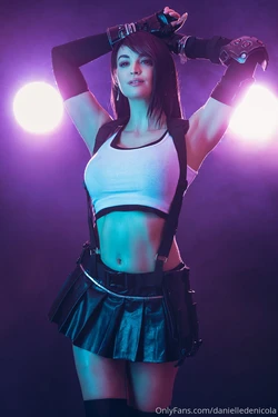 Danielle DeNicola - Tifa