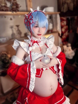 [Kitsune] re.zero-Xmas Rem-Cosplayer-pregnant [AI Generated]