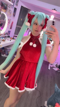 Peachybunnn - Christmas Miku