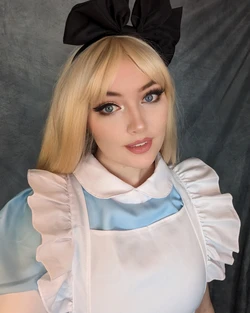 Kate Gray - Alice