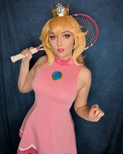Kate Gray - Tennis Peach
